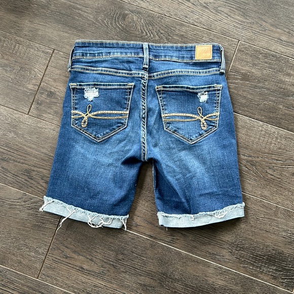 Jean shorts - Picture 3 of 3